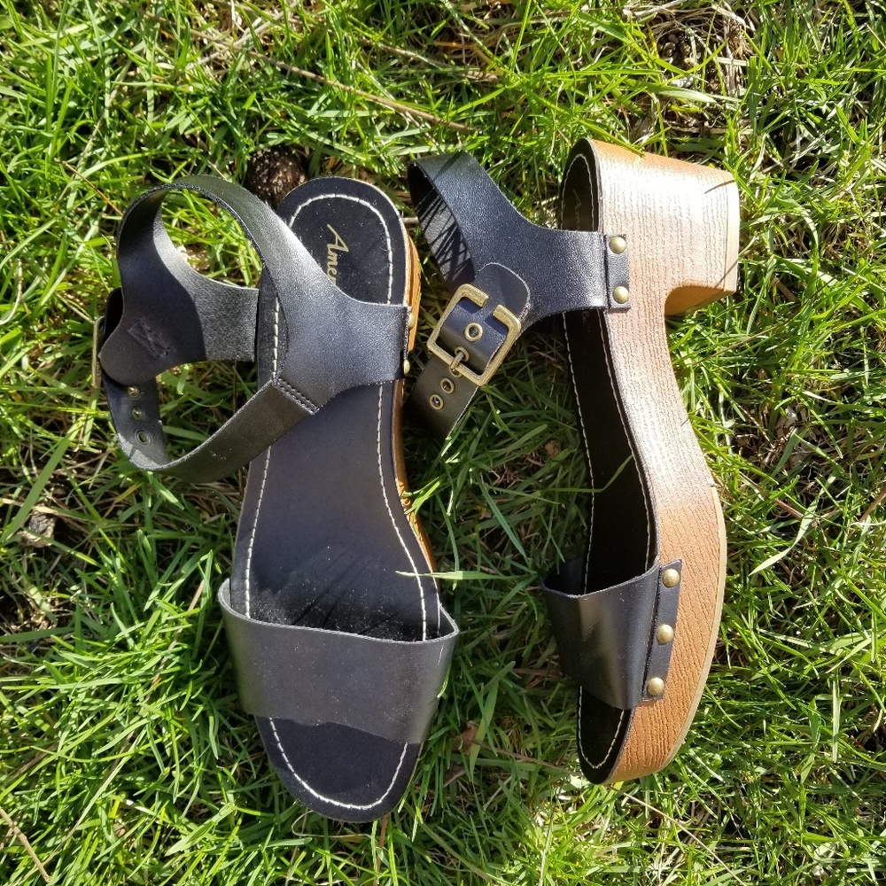 American Eagle Clog Style Sandals